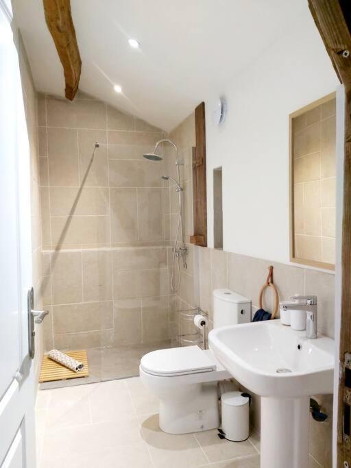 Beautiful 2 Bed Cottage With Swimming Pool Pagéas エクステリア 写真