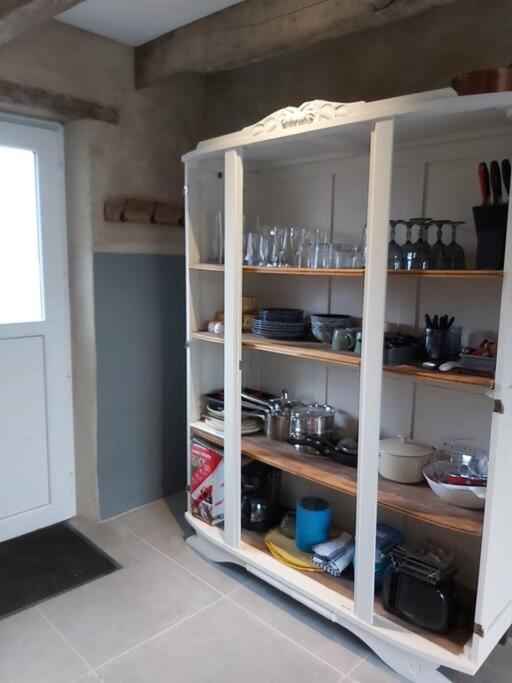 Beautiful 2 Bed Cottage With Swimming Pool Pagéas エクステリア 写真