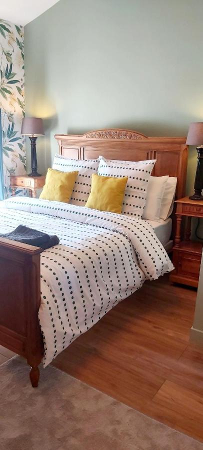Beautiful 2 Bed Cottage With Swimming Pool Pagéas エクステリア 写真